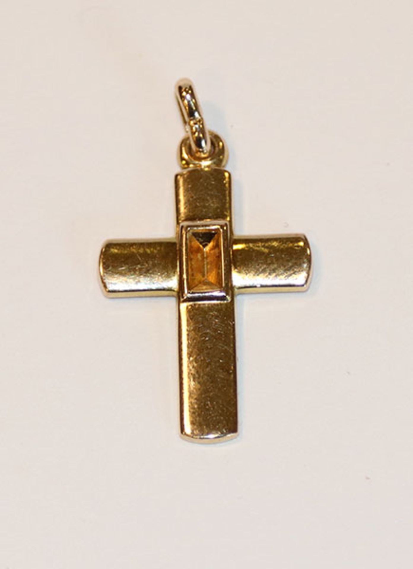 14 k Gelbgold Kreuz-Anhänger, 1,8 gr., 2,5 cm x 1,5 cm