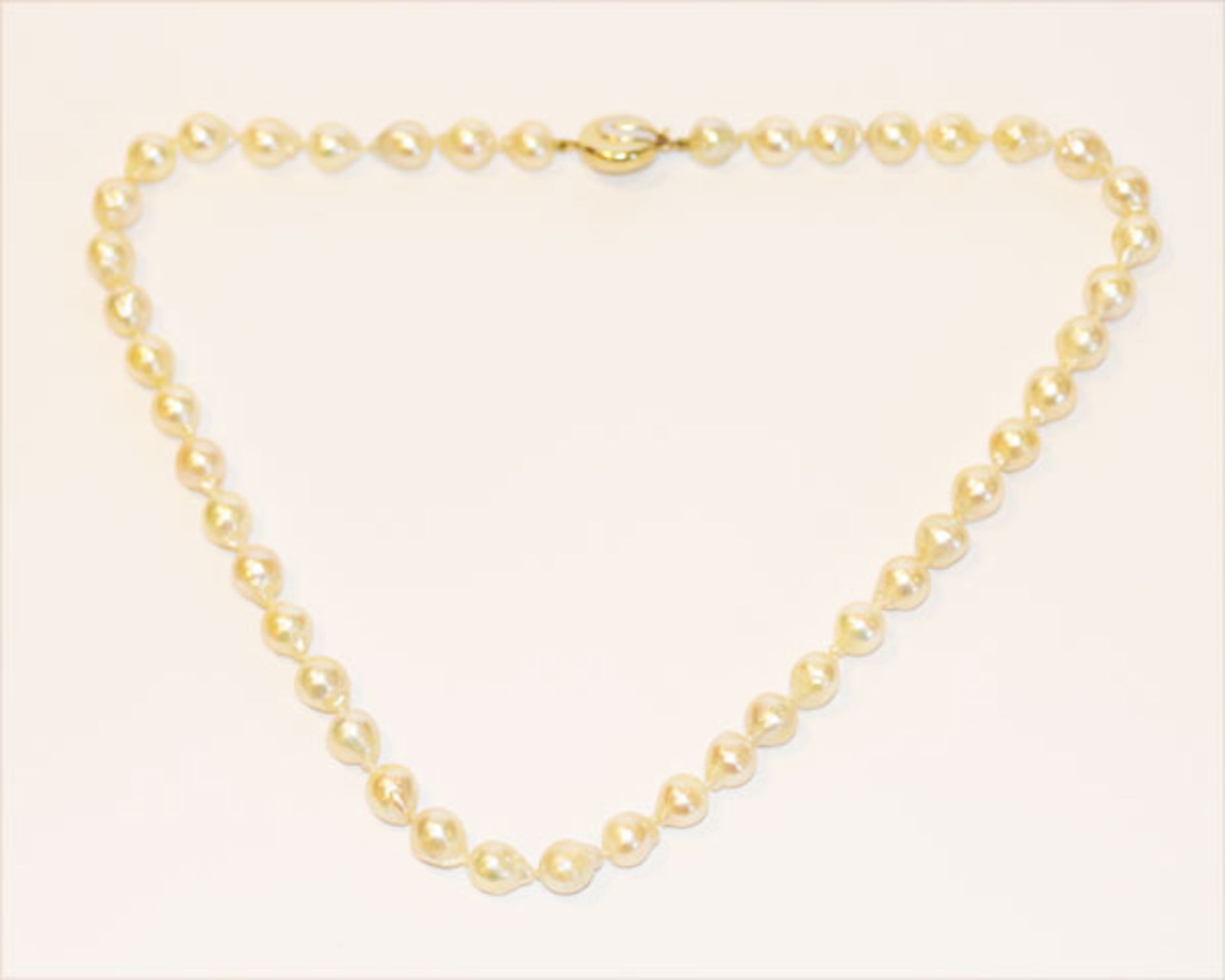 Perlenkette mit 14 k Gelb- und Weißgold Schließe, L 44 cm