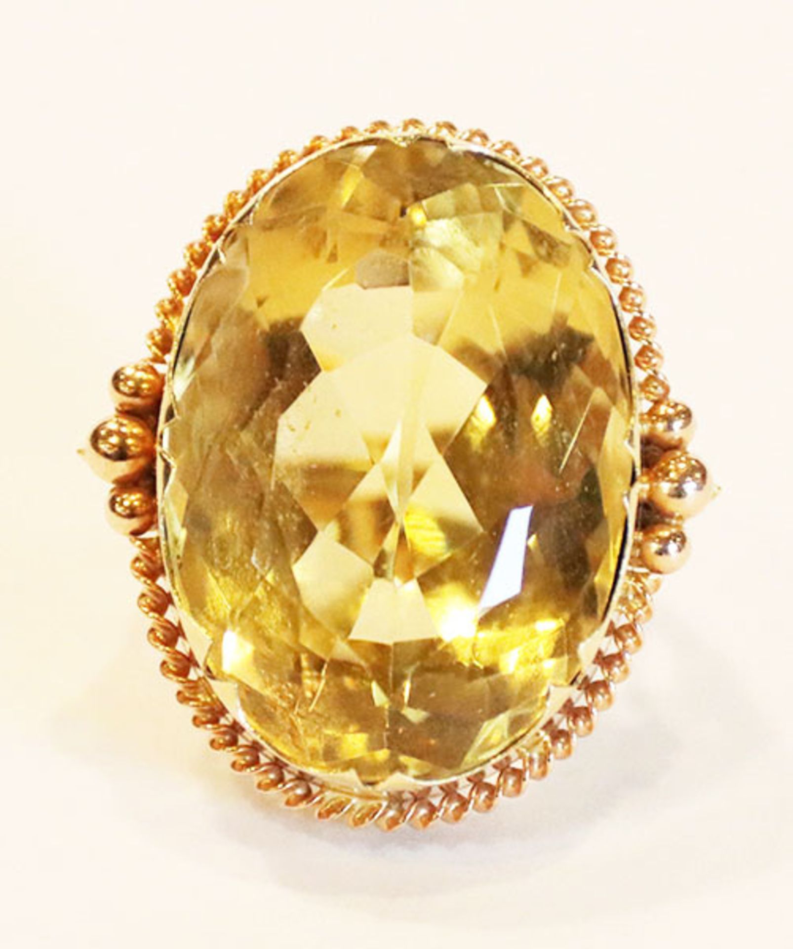14 k Gelbgold Ring mit Goldtopas, feine Fassung, 13,5 gr., Gr. 50