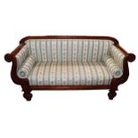 Biedermeier Sofa, Mahagoni, gepolstert und beige/hellblau/geblümt bezogen, H 88 cm, B 172 cm, T 52