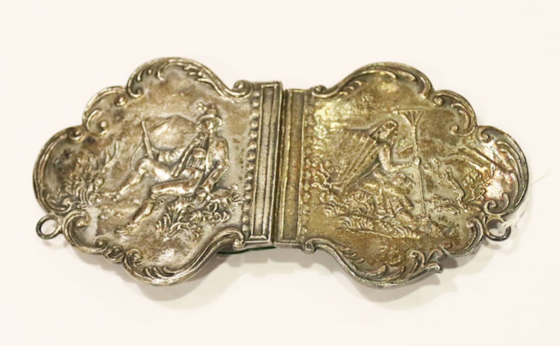 Sterlingsilber Schließe mit Reliefdekor, Jäger und Bäuerin, 95,8 gr., 6,5 cm x 13 xm