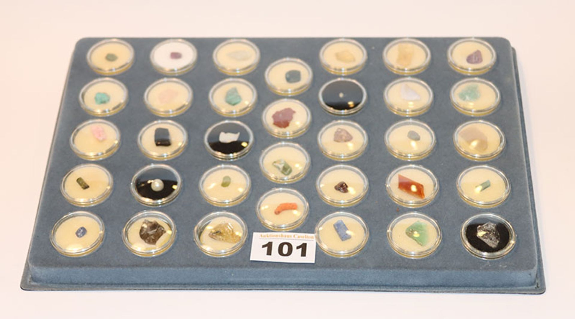 Sammelkasten 'Die Welt der Edelsteine', 34 Stück mit Beschreibung im Kasten