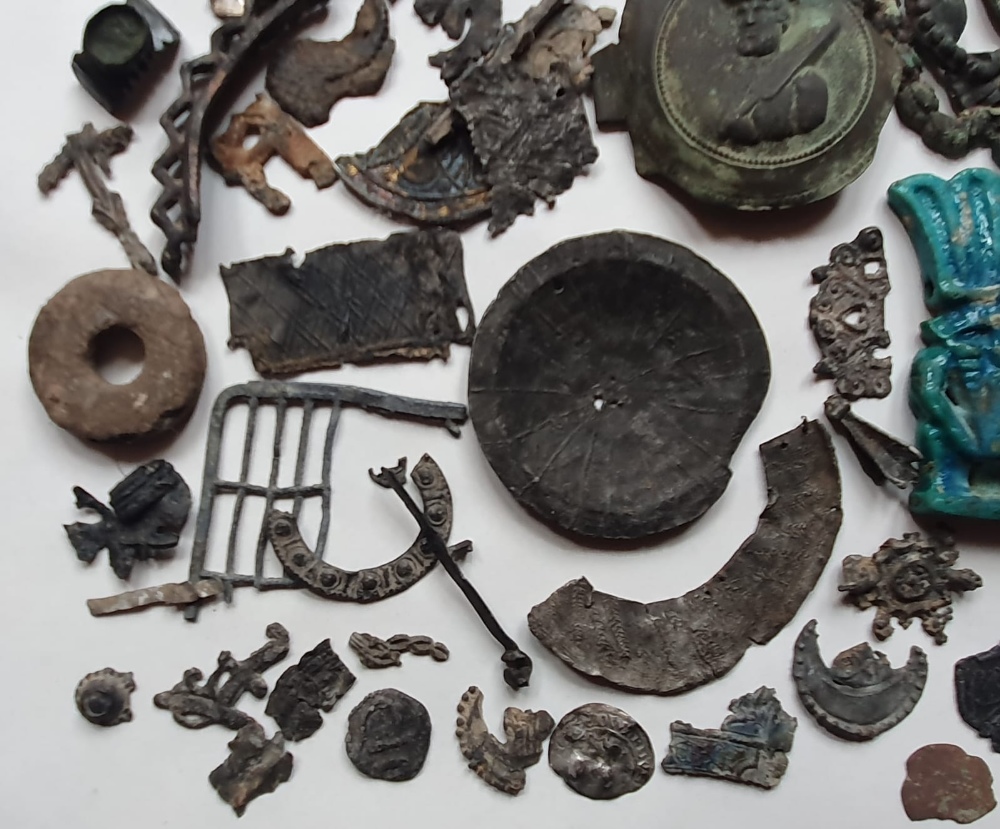 A collection of artefacts, Roman & hammered coins - many appear to have been excavated. - Image 2 of 5