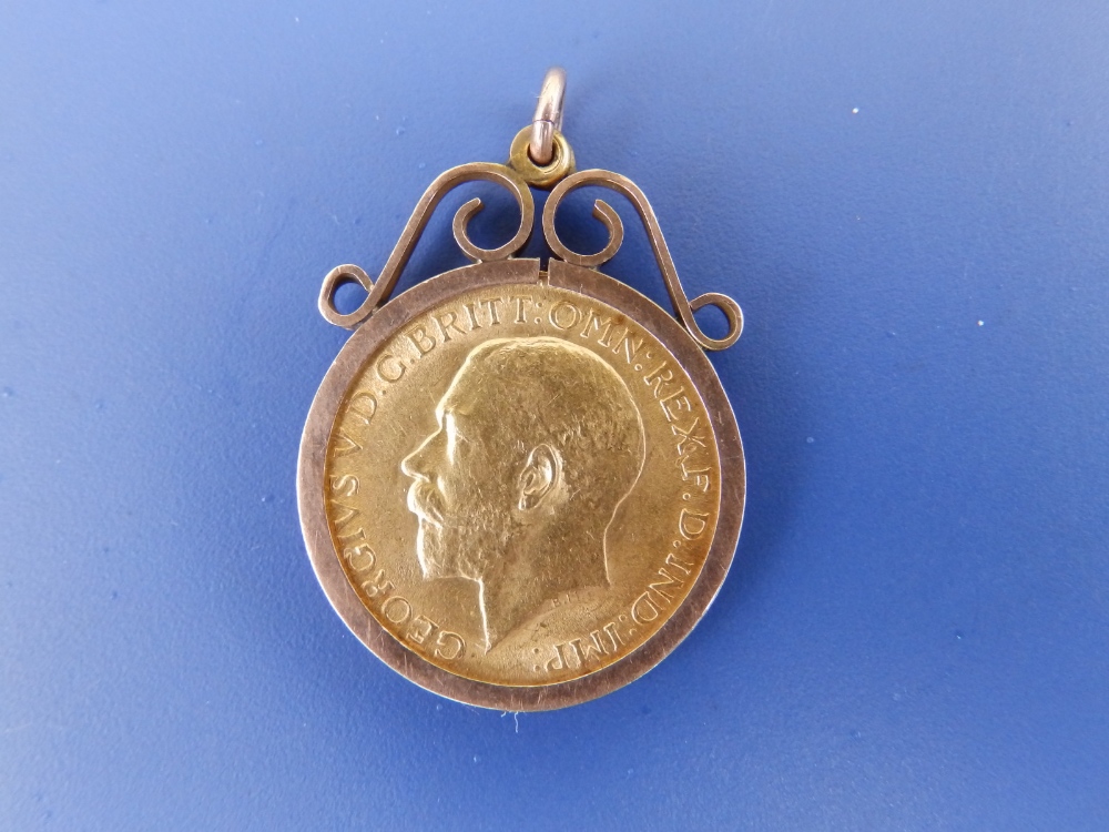 A 1912 gold sovereign in pendant mount. - Image 2 of 2