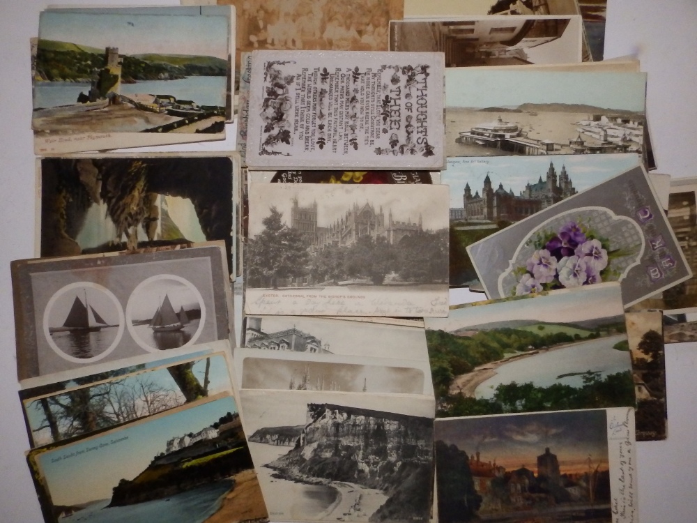 A collection of approximately 400 postcards - mainly early 20thC. - Image 2 of 5