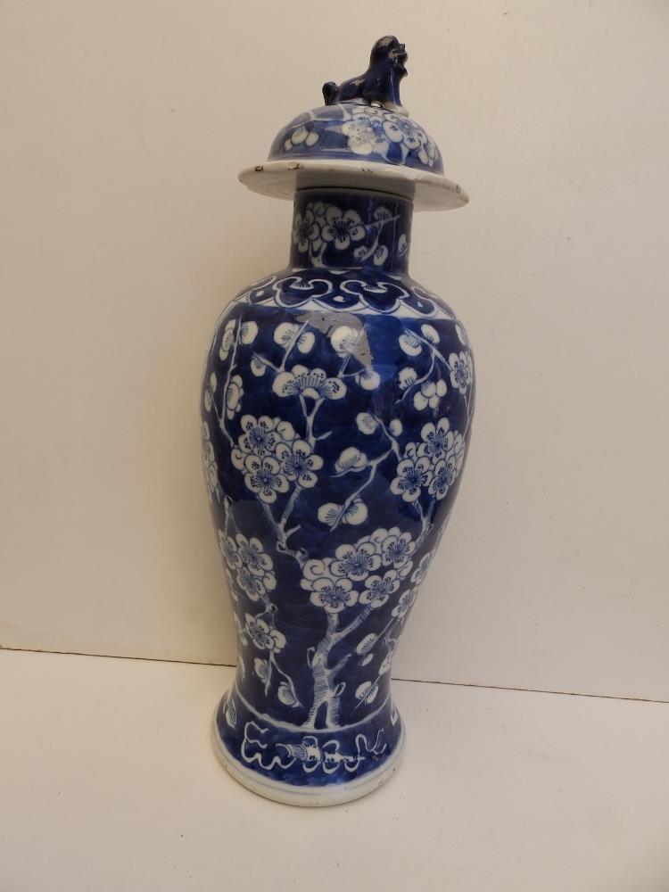 A 19thC Chinese blue & white porcelain covered vase of slender meiping shape, painted with a - Image 2 of 7