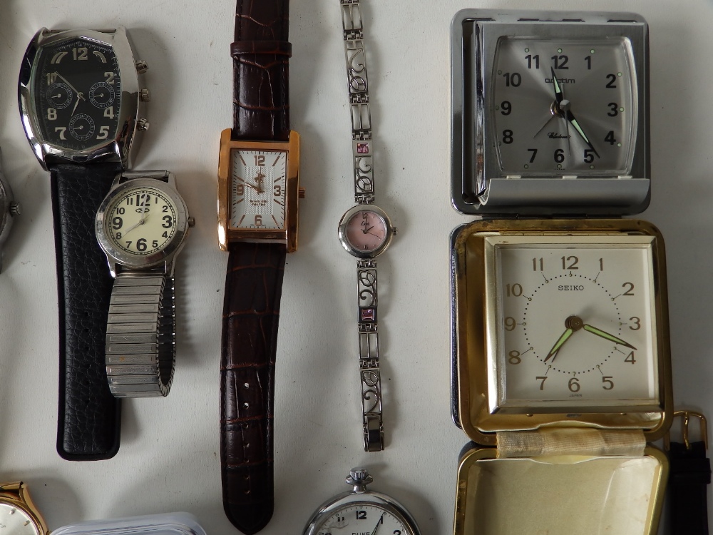 A large collection of modern wrist watches and others. - Image 5 of 5