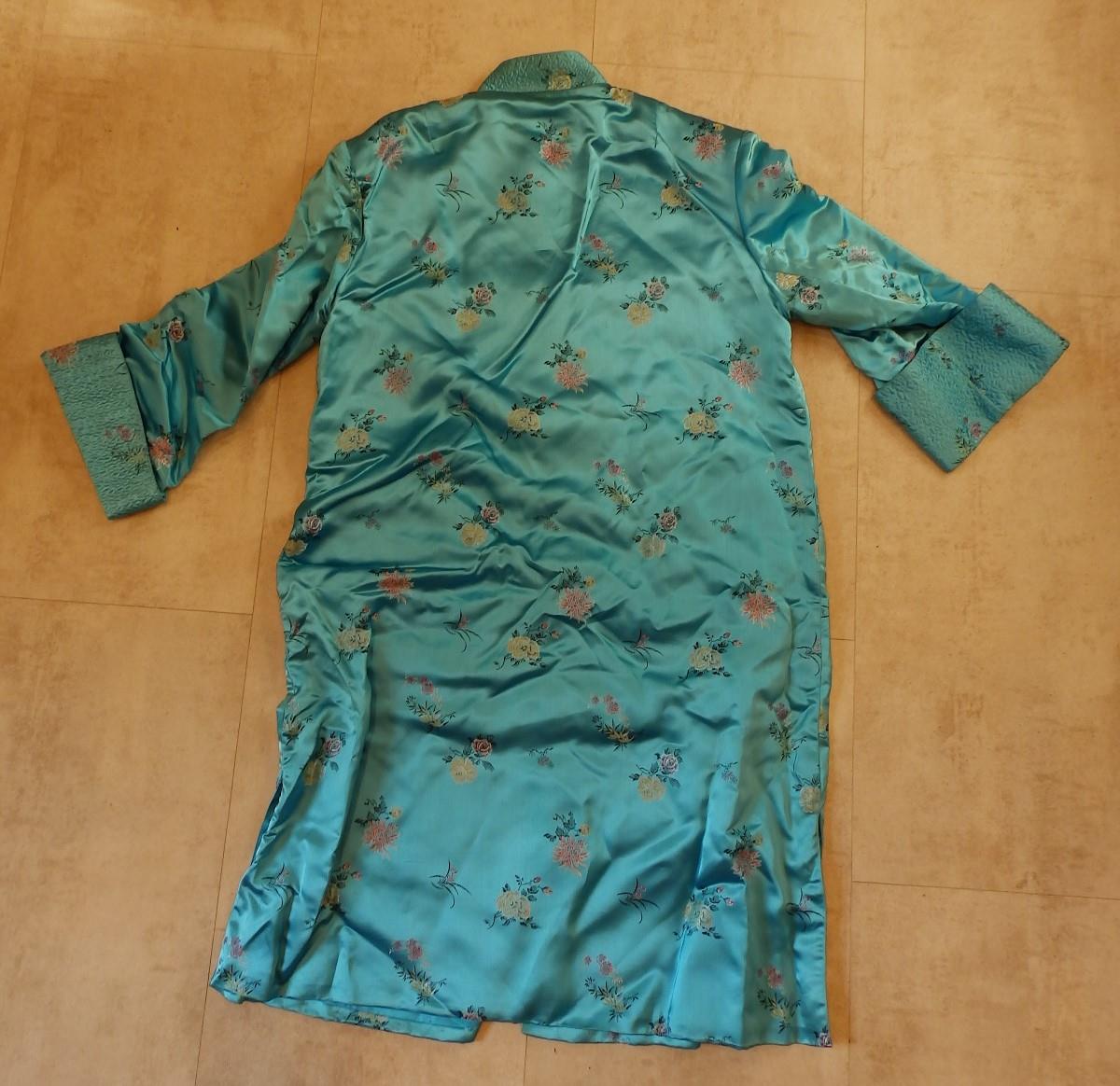 A mid 20thC Chinese silk satin turquoise brocade jacket. - Image 2 of 7