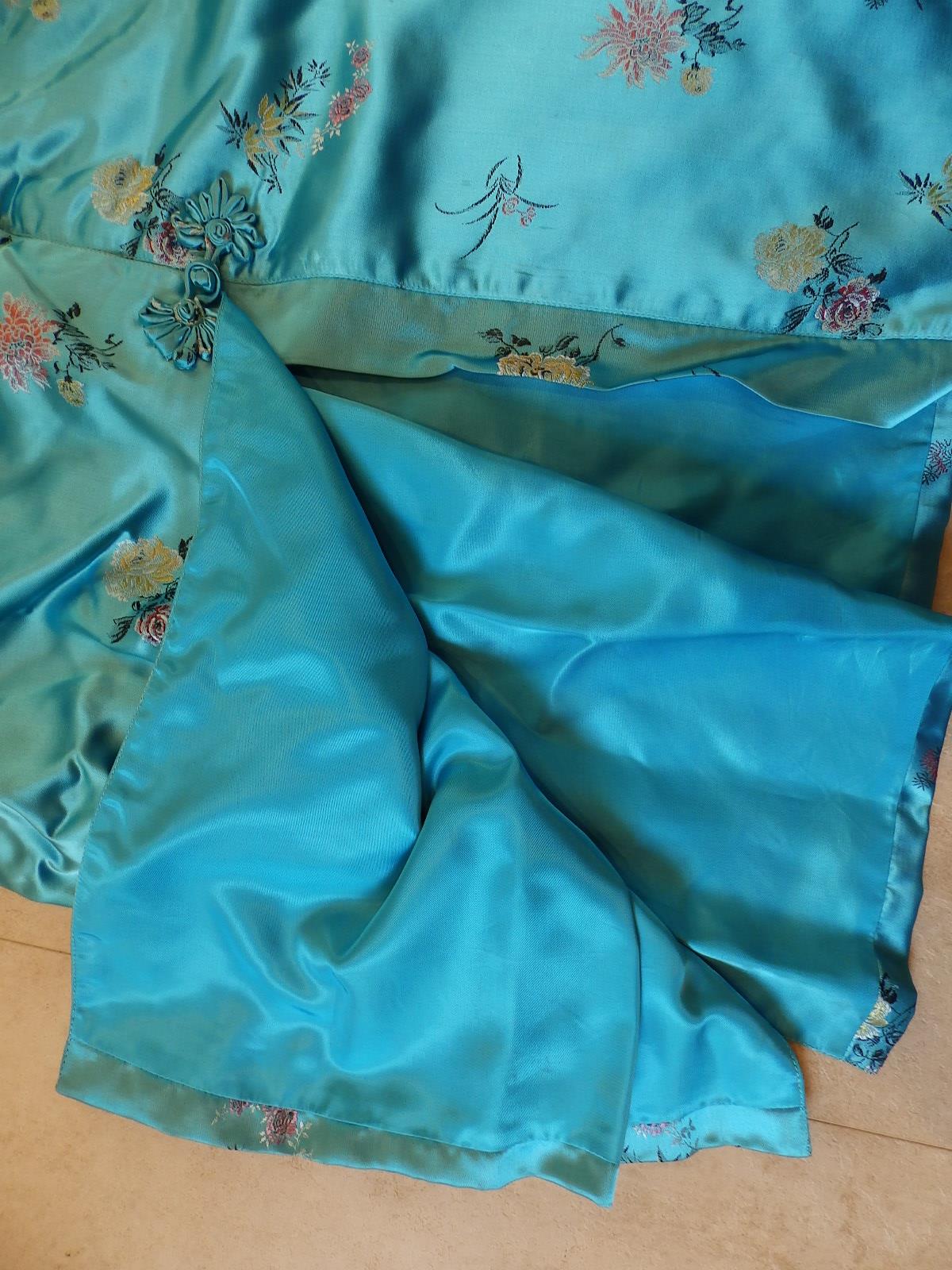 A mid 20thC Chinese silk satin turquoise brocade jacket. - Image 5 of 7
