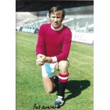 MANCHESTER UNITED - PAT CRERAND AUTOGRAPHED PHOTO