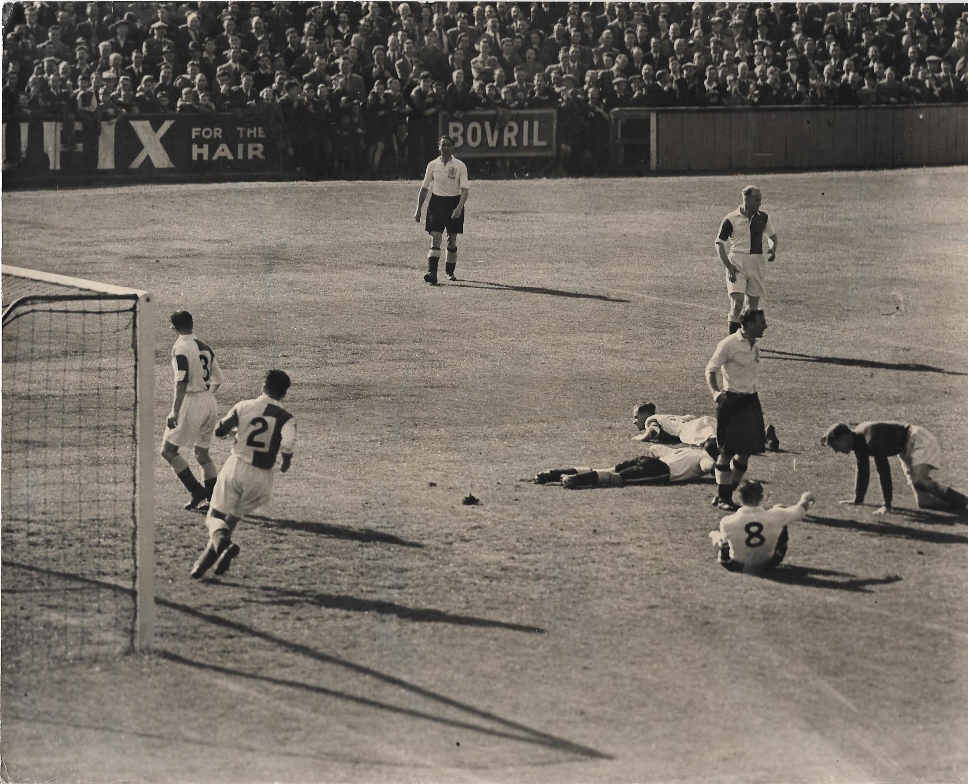 1948-49 FULHAM V BLACKBURN ROVERS ORIGINAL PRESS PHOTO