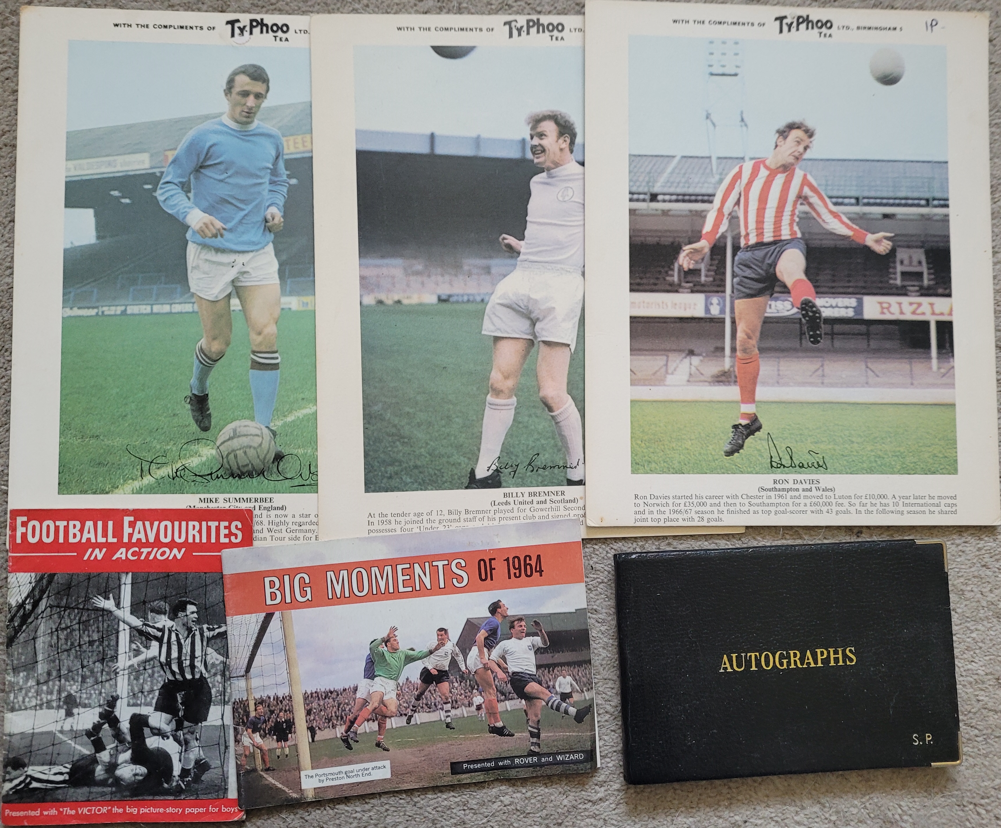 TREASURE TROVE OF FOOTBALL MEMORABILIA - Image 39 of 46