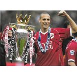 MANCHESTER UNITED - RIO FERDINAND AUTOGRAPHED PHOTO