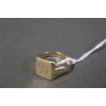 9 ct gold square signet ring, weight 4 grams,