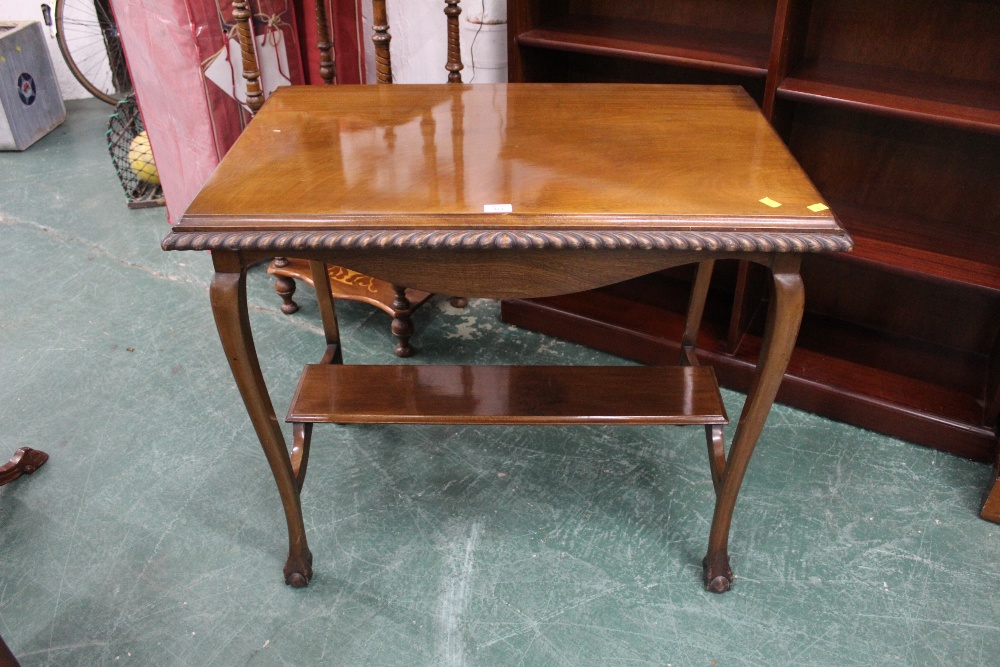 Rectangular mahogany side or hall table on claw and ball feet, height 77 cm, width 90 cm,