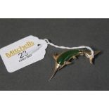 Marlin form 9 ct gold brooch with jade body, stamped to rear 9 ct,