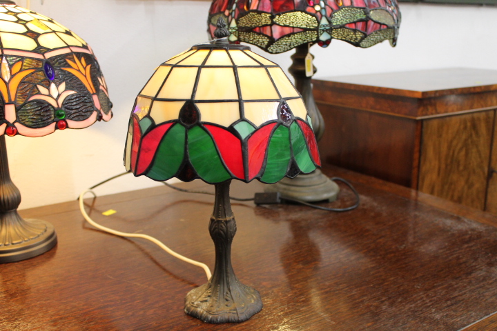 Tiffany style table lamp,