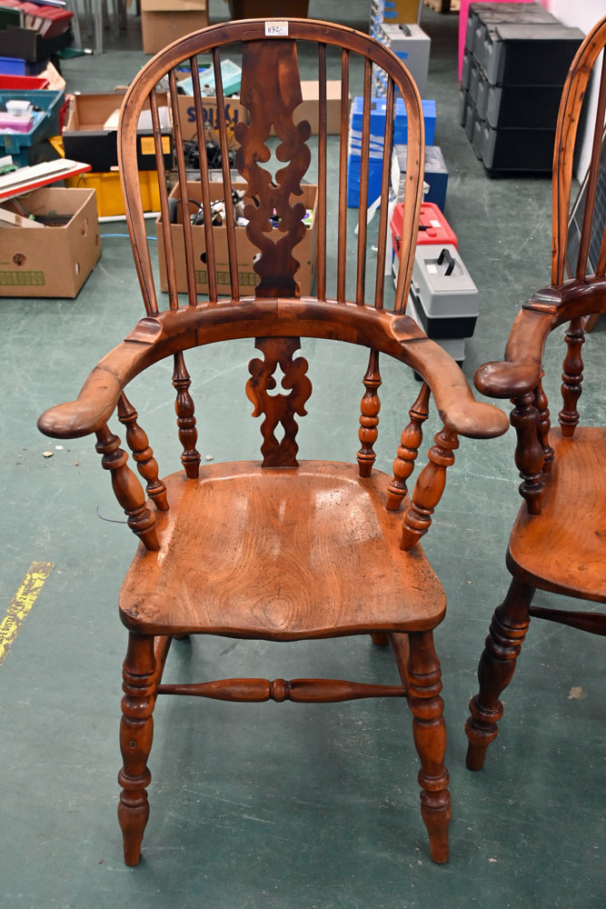 A good matched set of six 19th century yew wood broad arm Windsor chairs, with ash and elm seats. - Image 4 of 7