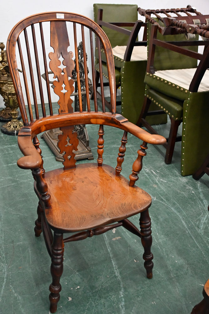 A good matched set of six 19th century yew wood broad arm Windsor chairs, with ash and elm seats. - Image 2 of 7