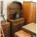 Small oak curved top Welsh dresser, 96 cm long, 44 cm wide,