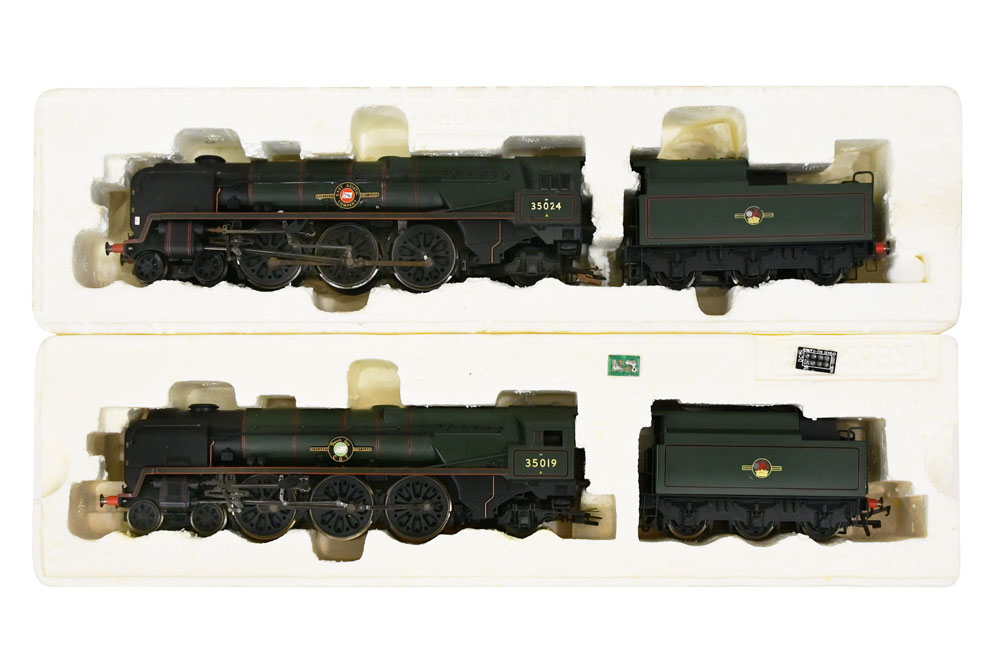 Two Hornby 00 gauge merchant navy class steam locomotives,