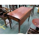 Mahogany Sutherland style table, height 70 cm, width 49 cm,