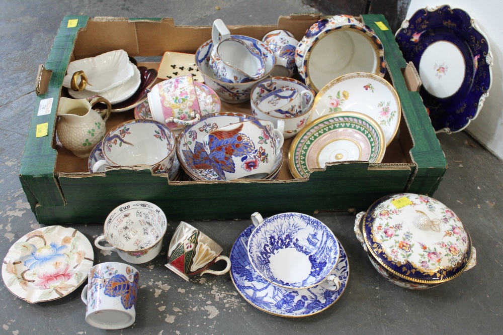 Box of cabinet cups and saucers, Copeland part tea set,