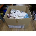 Quantity of mixed curtains including some still in packaging, voile panels,