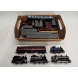 Collection of 00 gauge model railway coaches and wagons,