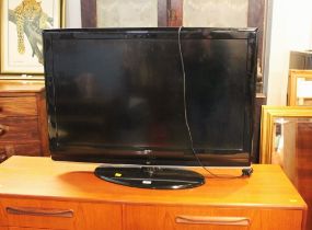 Bush 37 ins flatscreen television set with remote control