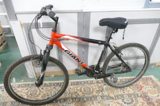 Giant Aluxx 6000 series butted tubing gents bicycle