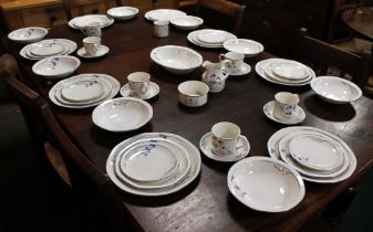 Royal Doulton Minerva pattern dinnerware and teaware