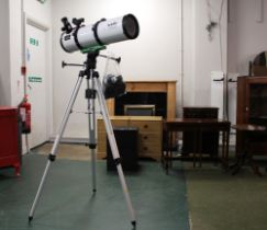 Sky Watcher Starquest telescope D=130 mm F= 650 mm lens with tripod and accessories