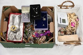 Box of costume jewellery, salad servers, beads,