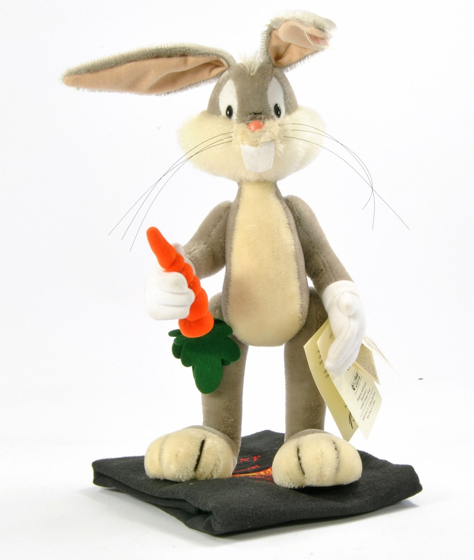 Steiff 1996 Limited Edition 32cm Bugs Bunny EAN 665189. 2130 of 2500. Complete with tags and