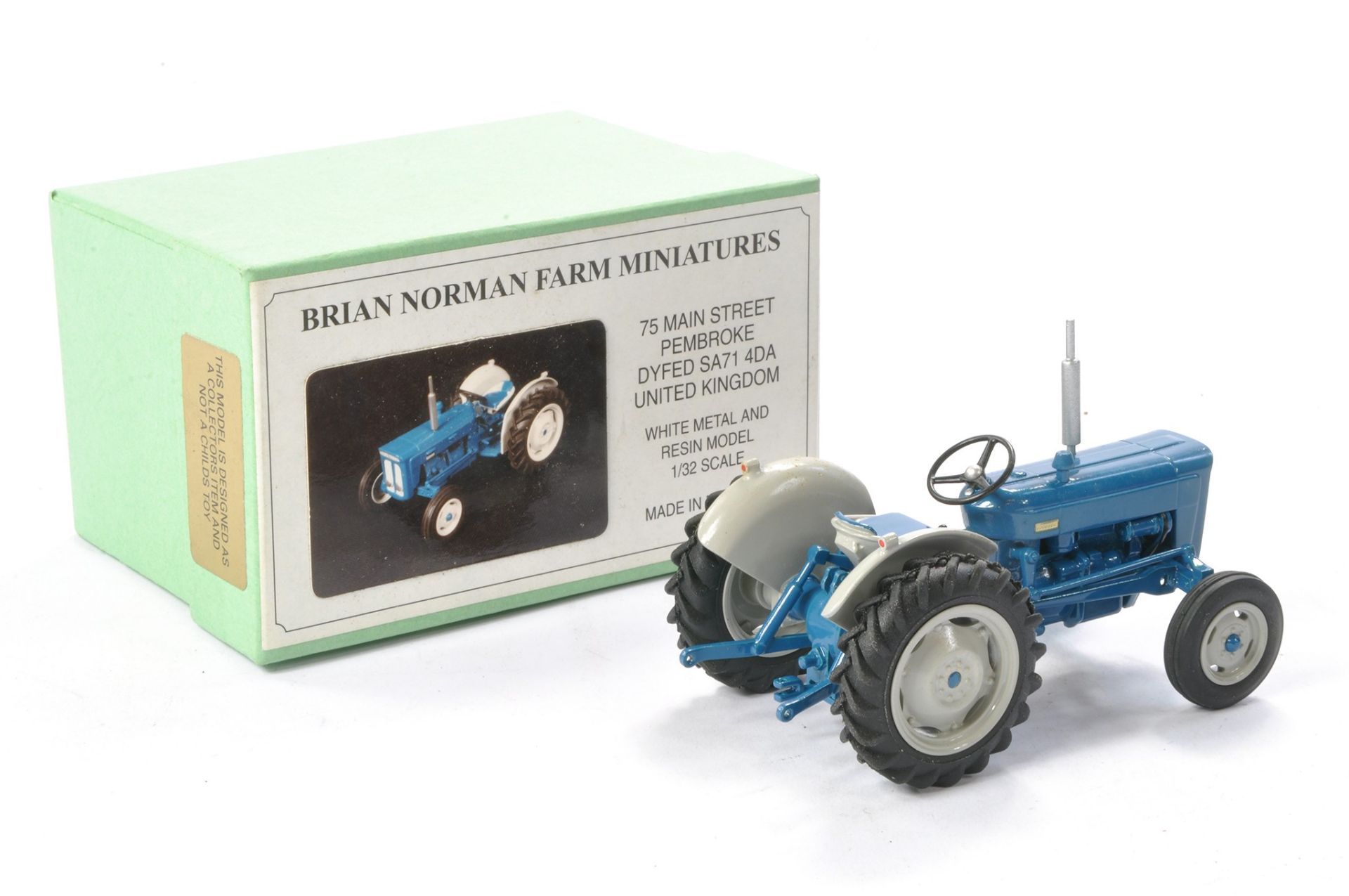 Brian Norman 1/32 Hand Built farm issue comprising no. FM07 Fordson Super Dexta New Performance - Image 2 of 2