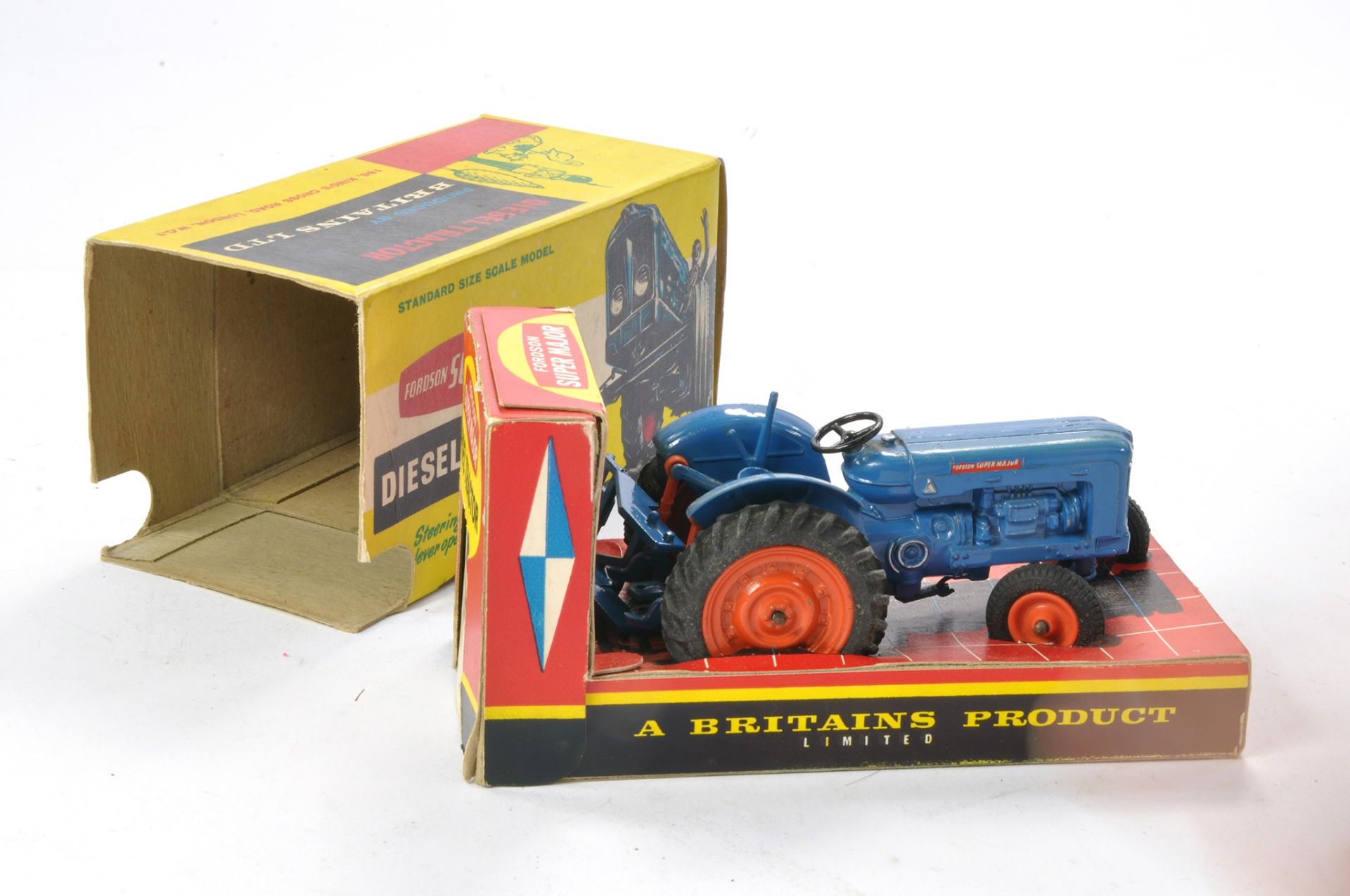 Britains 1/32 farm issue comprising No. 172F Fordson Super Major Diesel Tractor. Generally very good - Image 2 of 2