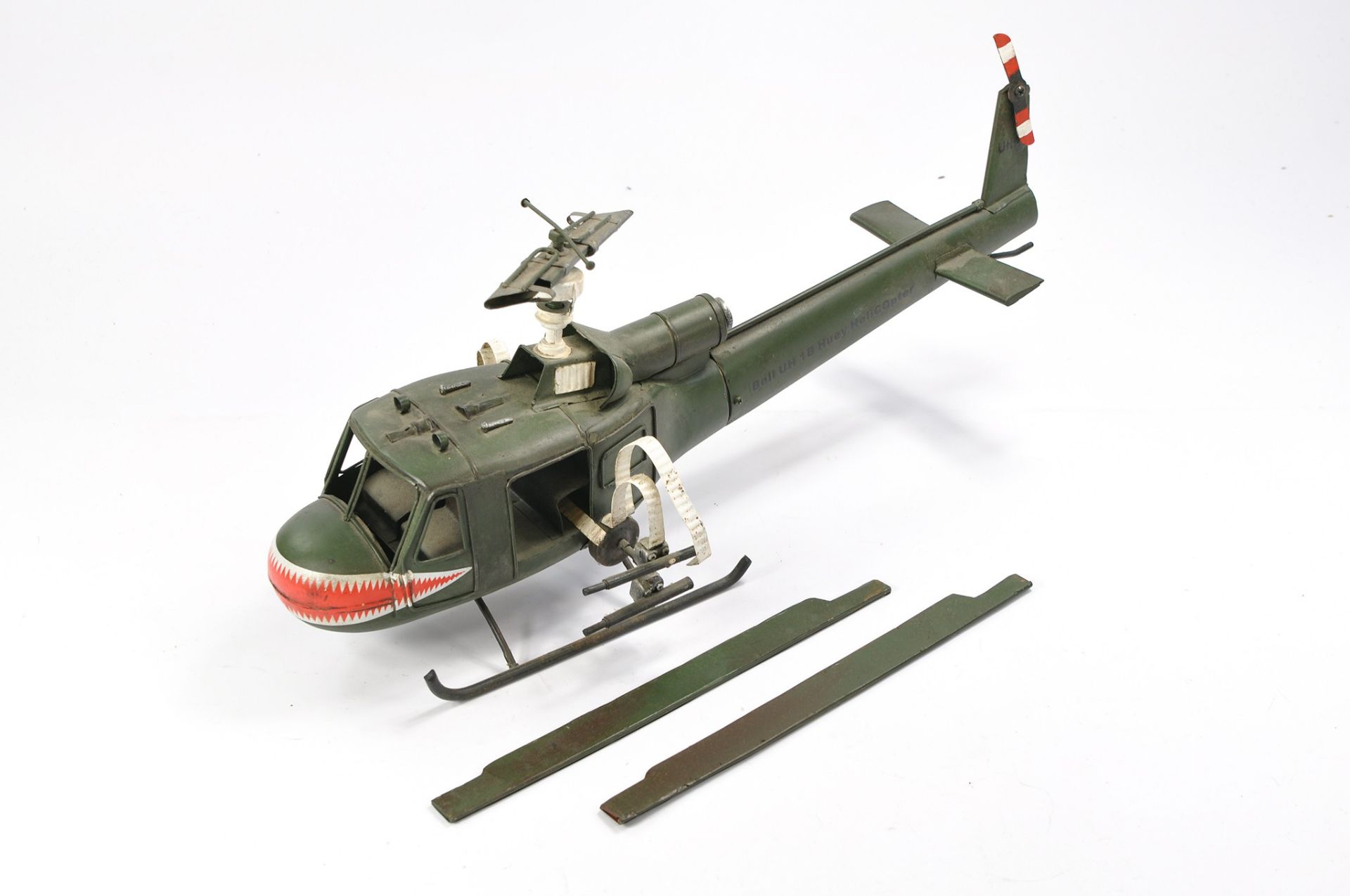 Large Scale US Army - Vietnam Theme Bell Military Helicopter.