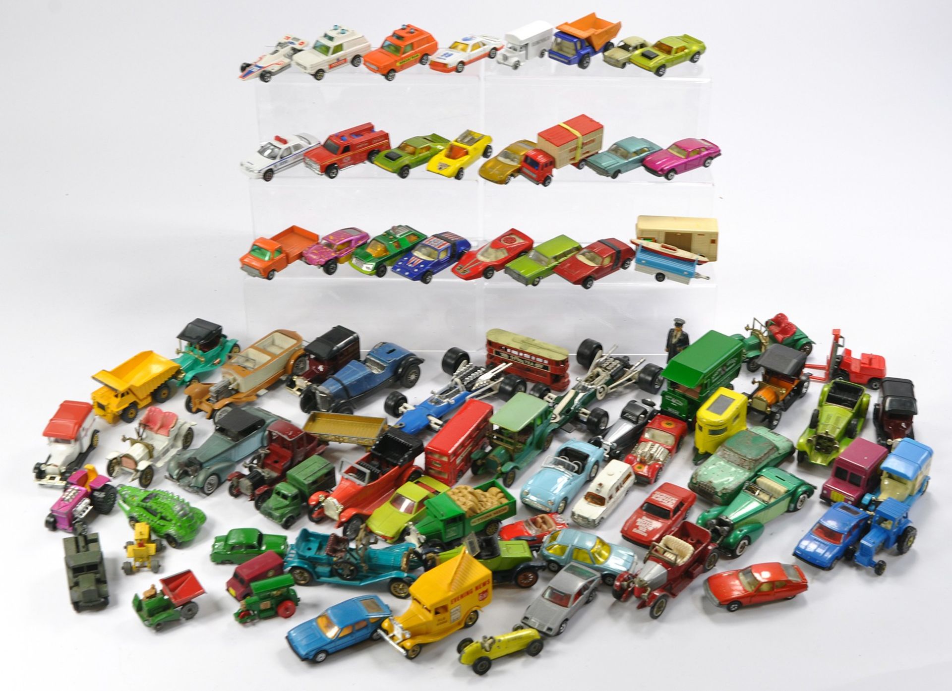 A large group of loose mostly playworn diecast including Matchbox Superfast and other Matchbox