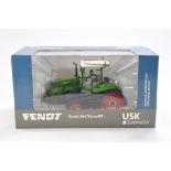 USK Scale Models 1/32 No. 10636 Fendt 943 Vario MT Crawler Tractor. Looks to be without fault and