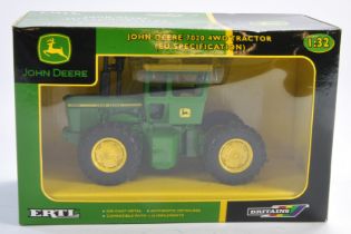 Britains 1/32 Farm Model issue comprising No. 42103 John Deere 7020 4WD Tractor (EU