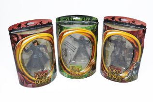 Lord of the Rings, Vivid Imaginations trio of figures comprising Gondorian Ranger, Easterling and