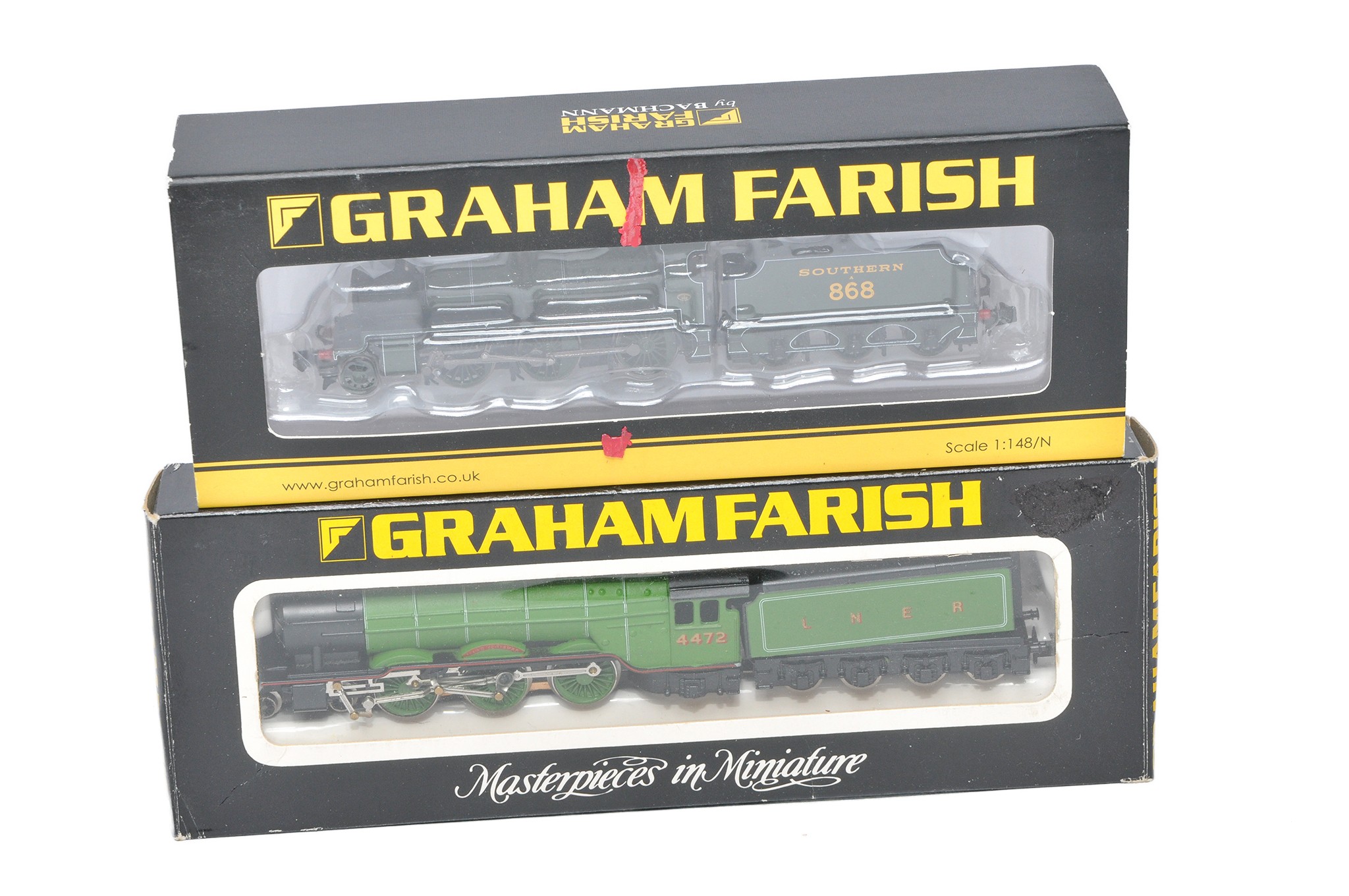 N Gauge Model Railway comprising Graham Farish No. 1822 Flying Scotsman plus 372-930 N Class SR