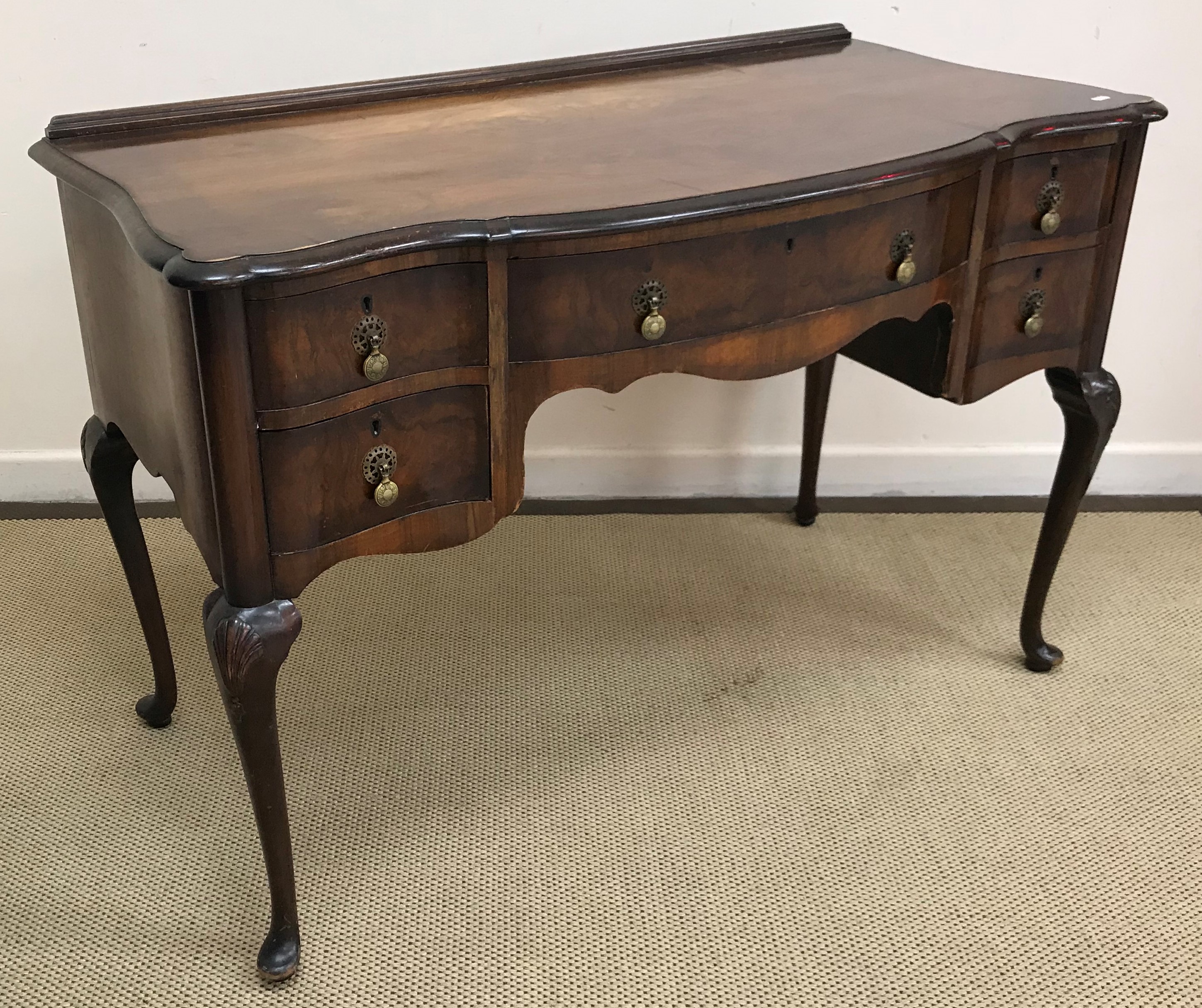 A collection of furniture comprising an Edwardian mahogany and satinwood strung display cabinet 89 - Image 4 of 6