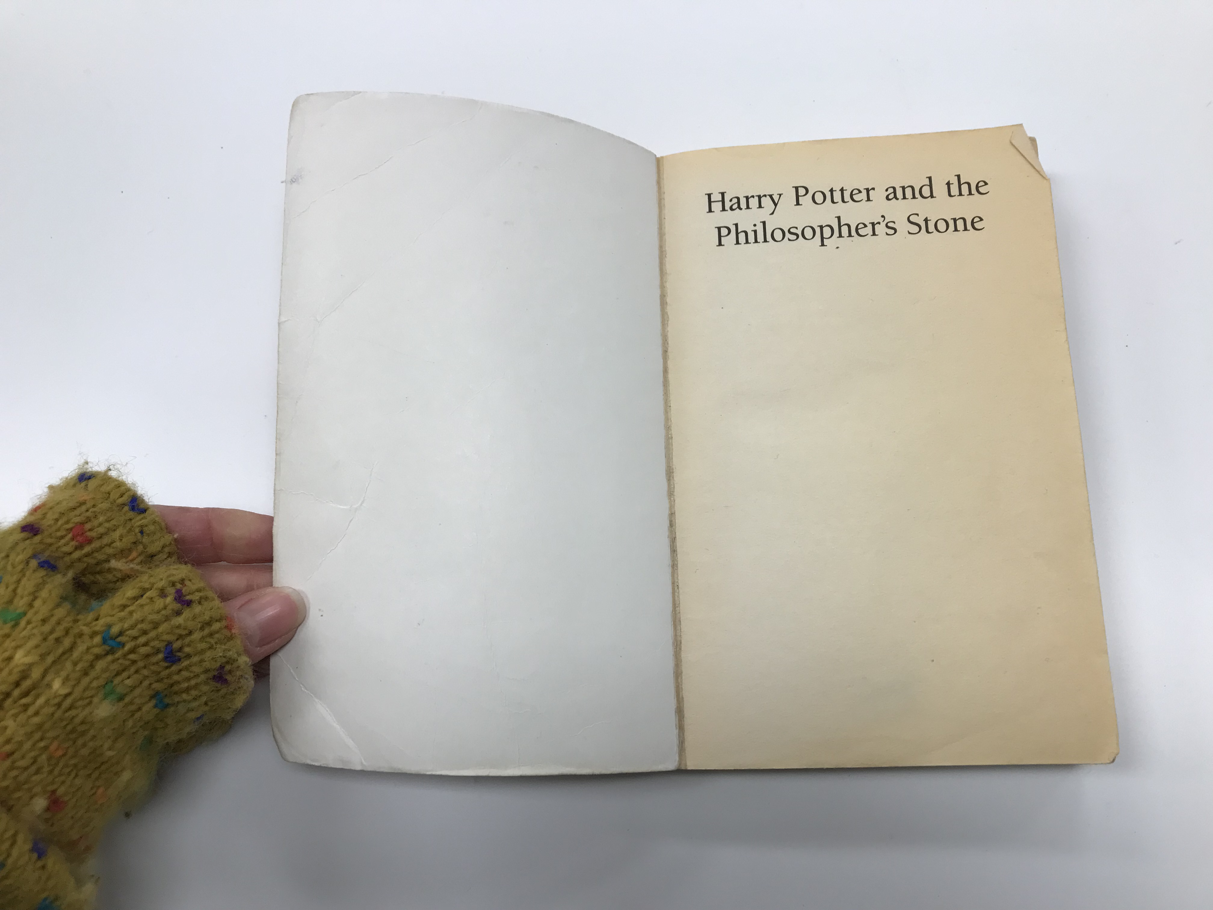 J K ROWLING "Harry Potter and The Philosopher's Stone", first edition, paperback, - Image 20 of 30