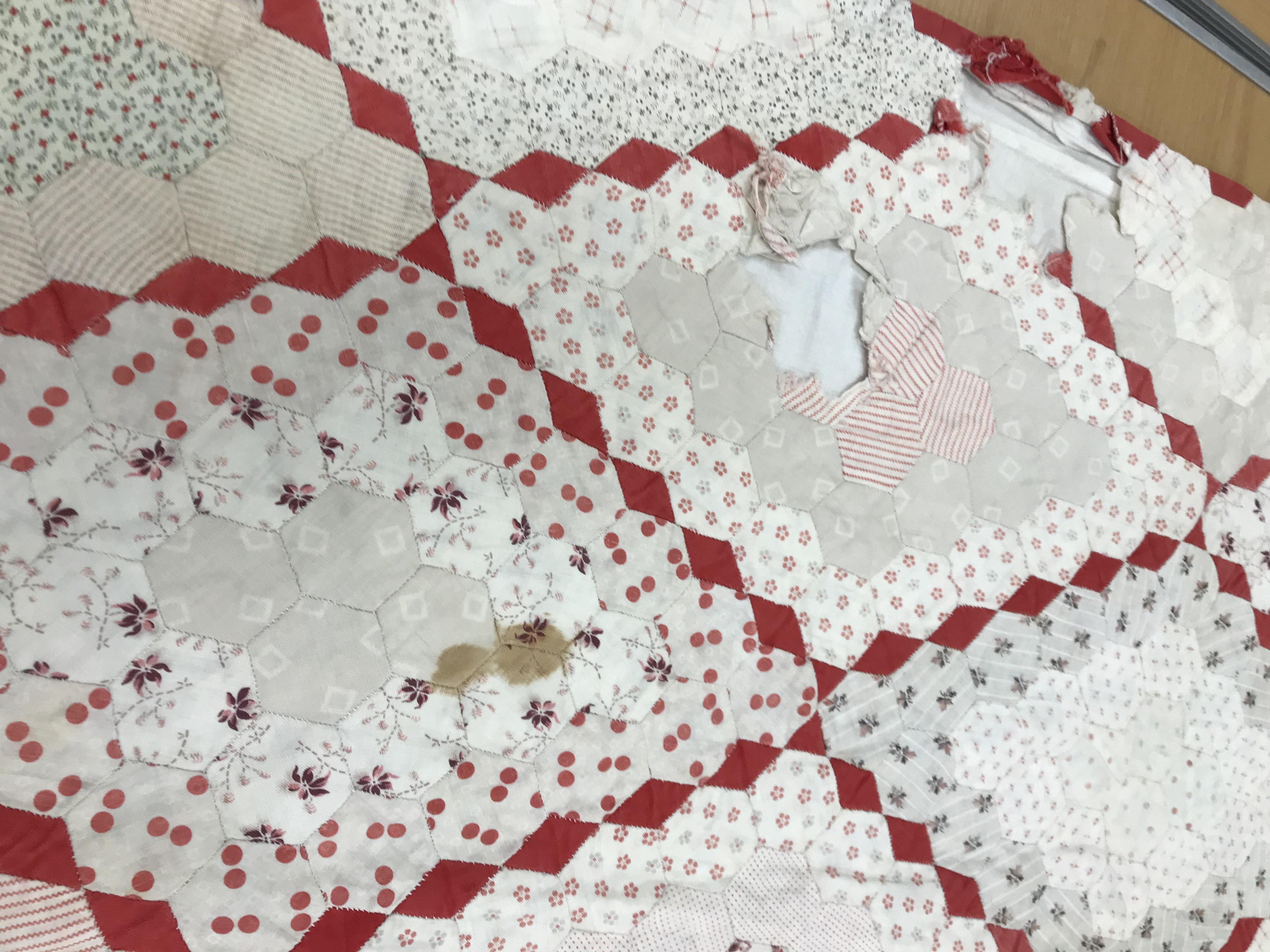 An early 20th Century hand-stitched, pieced quilt, backed with plain fabric and no wadding, - Image 29 of 36