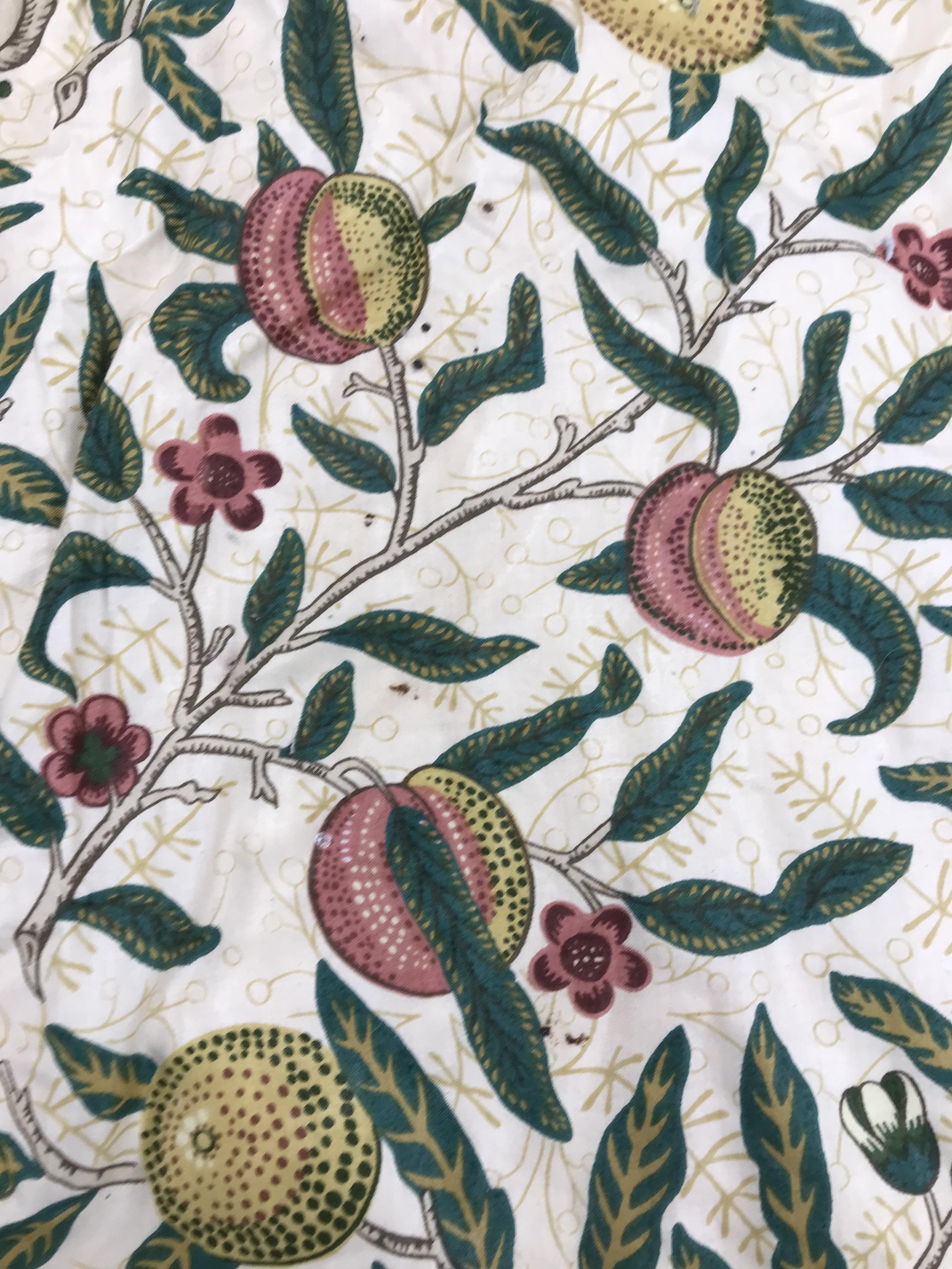 One pair of glazed interlined cotton curtains with rufflette taped heading in "Fruit" by Morris & - Image 2 of 18