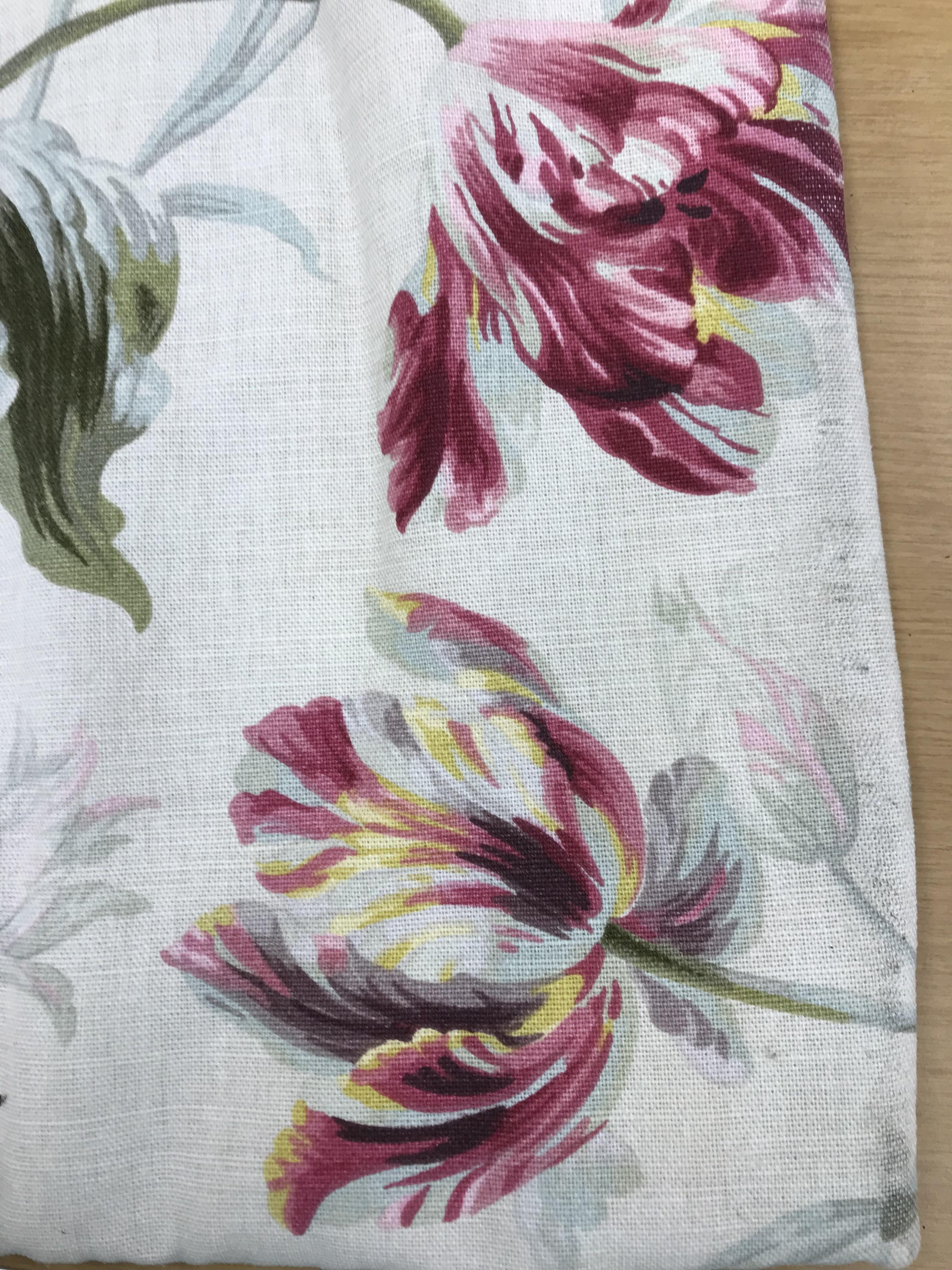 Three pairs of Laura Ashley linen weave curtains with a cream ground and pink and yellow tulip - Image 9 of 19