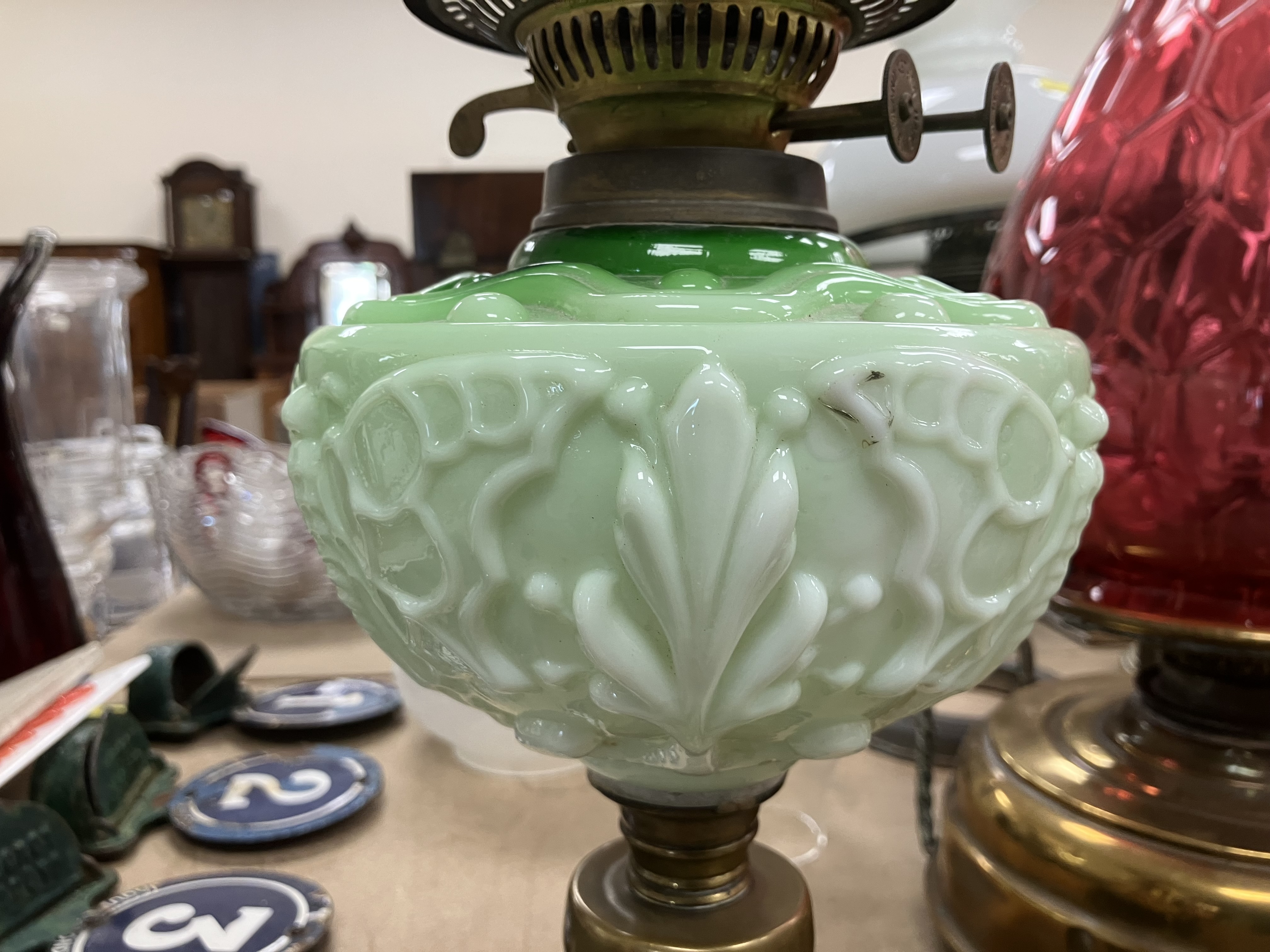 A collection of five various Victorian and later oil table lamps, - Image 29 of 31