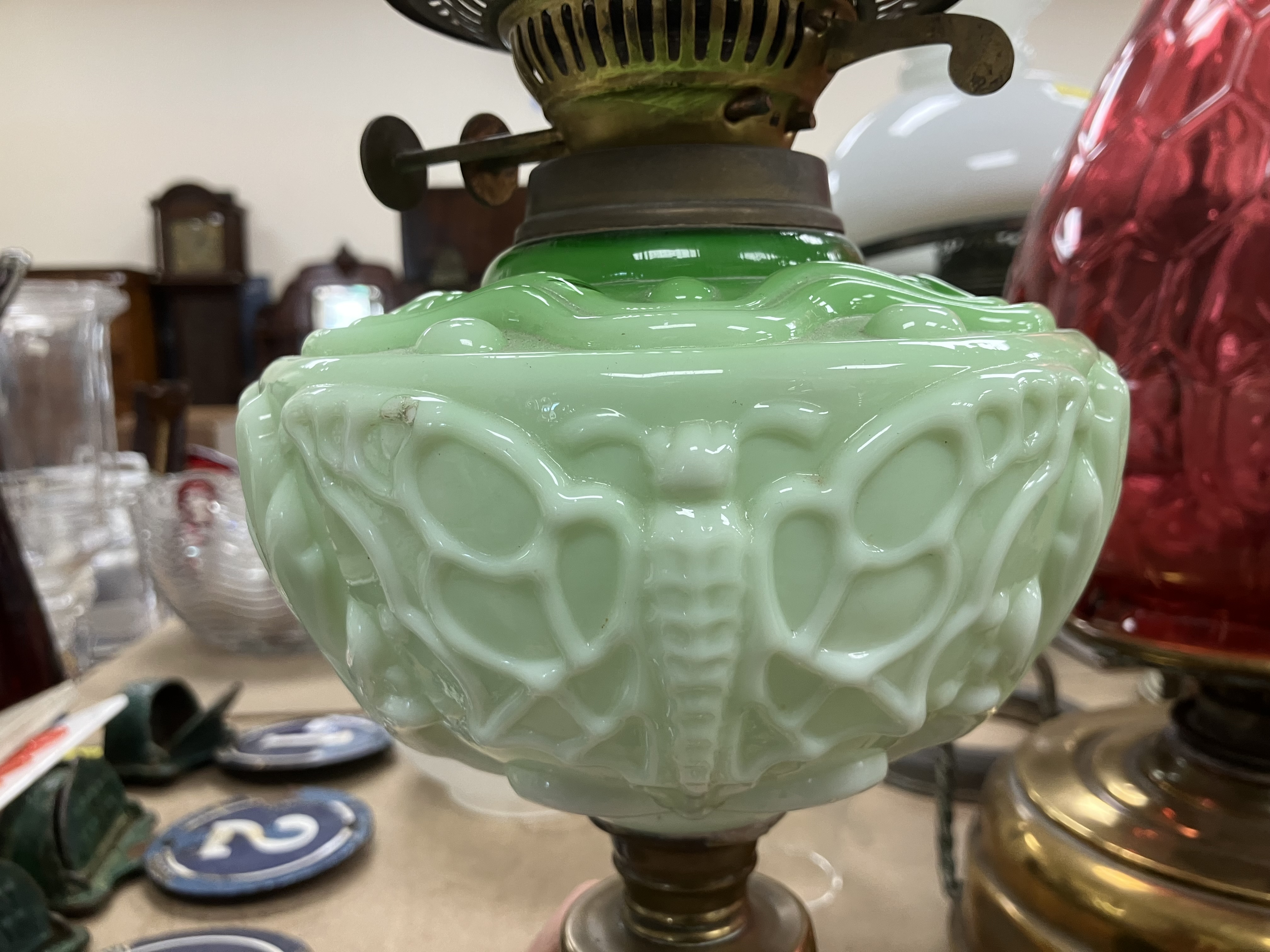 A collection of five various Victorian and later oil table lamps, - Image 26 of 31